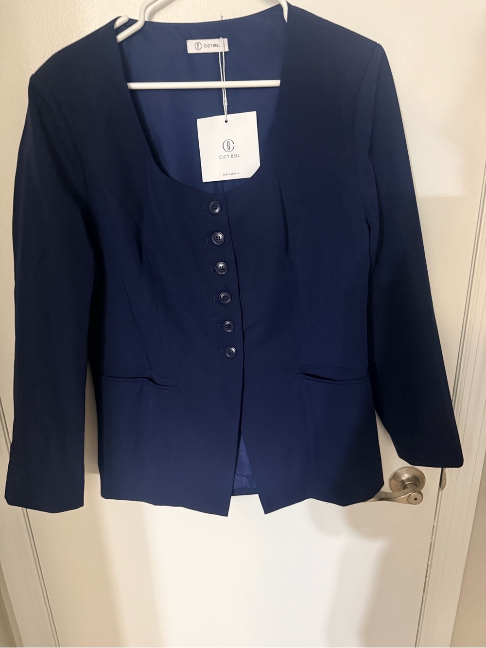 Cicy Bell Navy Blue Tailored Blazer NWT Size Large